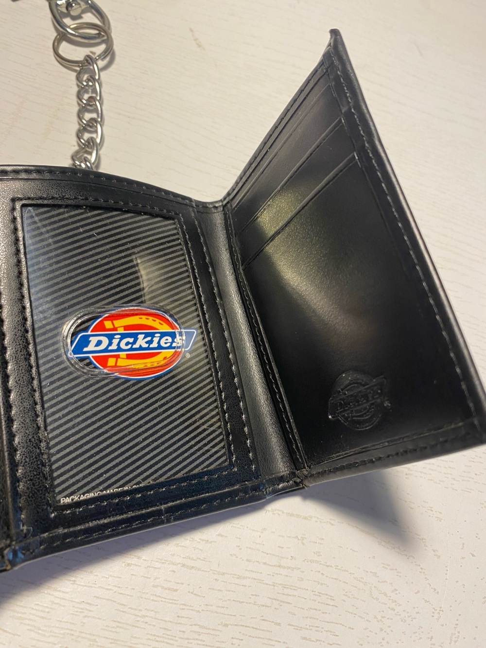 Dickies Trifold Chain Wallet - Picture 5 of 6